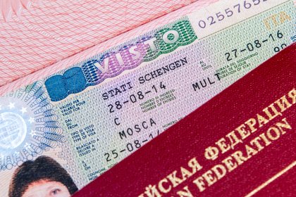 Эстония призвала Евросоюз прекратить выдачу виз россиянам