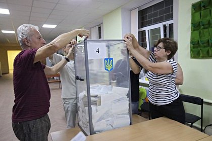 Экс-разведчик раскрыл хитрый план Зеленского после громкого заявления о выборах