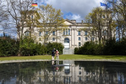 Вероятность улучшения отношений Германии и России оценили