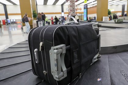 Россиянка лишилась вещей после перелета и осталась с кольцом